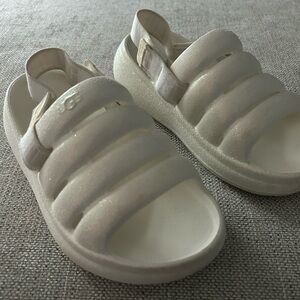 Kids White Glitter UGG Slide Sandals used